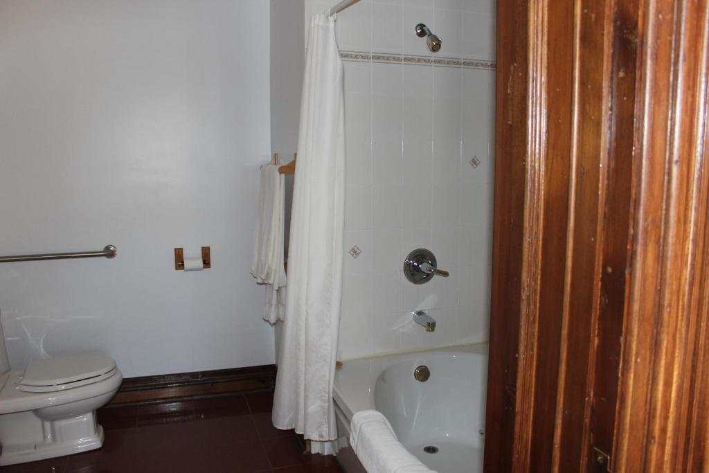 Customs House Inn Pictou Oda fotoğraf
